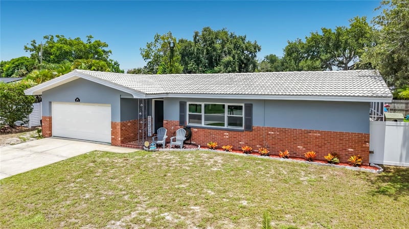 2198 Academy Dr, Clearwater, FL 33764