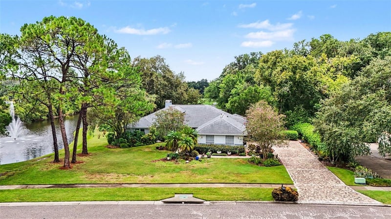 2950 St Andrews Blvd, Tarpon Springs, FL 34688