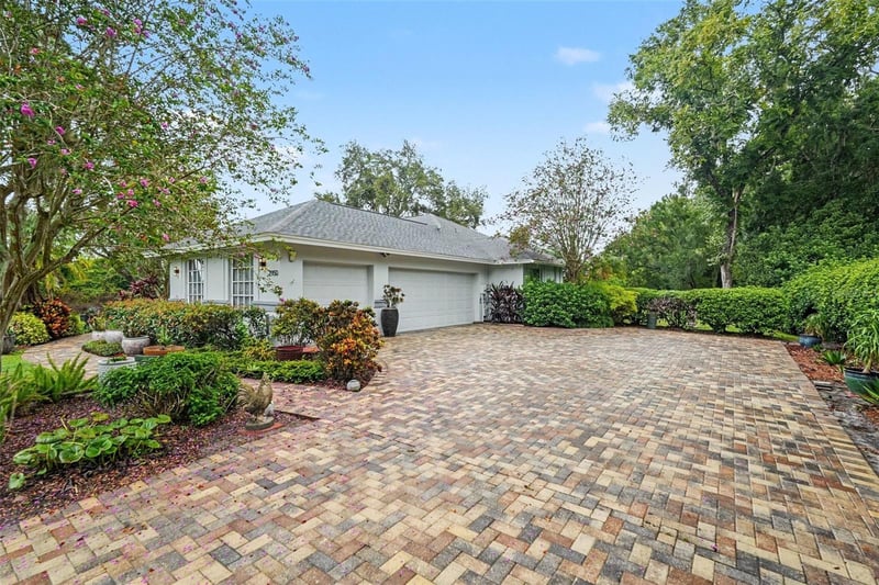 2950 St Andrews Blvd, Tarpon Springs, FL 34688