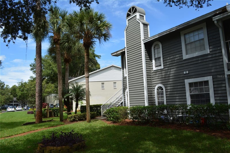 2197 Fox Chase Blvd #101, Palm Harbor, FL 34683