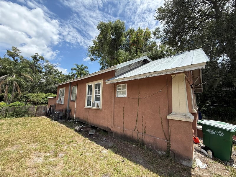 7703 17th St, Tampa, FL 33604