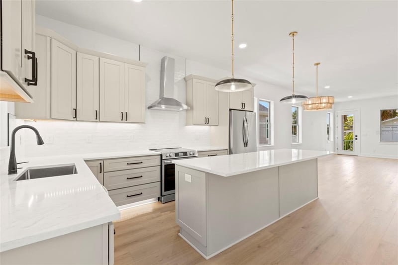 1858 Mississippi Ave, St Petersburg, FL 33703