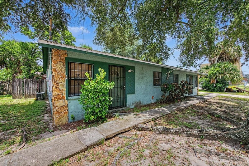 8605 12th St, Tampa, FL 33604
