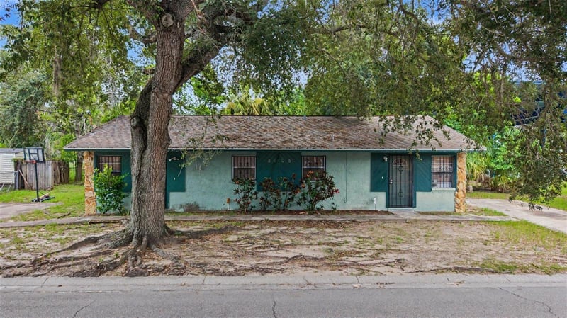 8605 12th St, Tampa, FL 33604