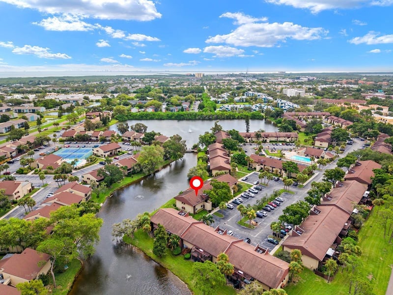 875 Village Dr #101, St Petersburg, FL 33716