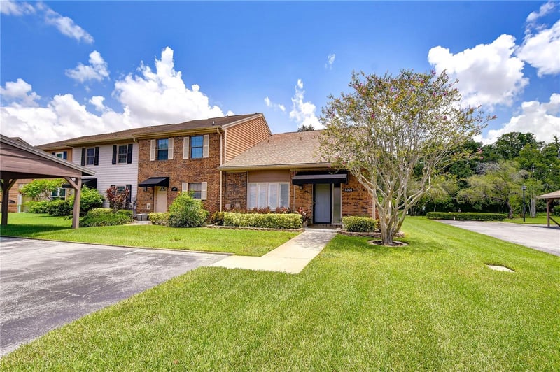 5301 Bradbury Ct, Tampa, FL 33624