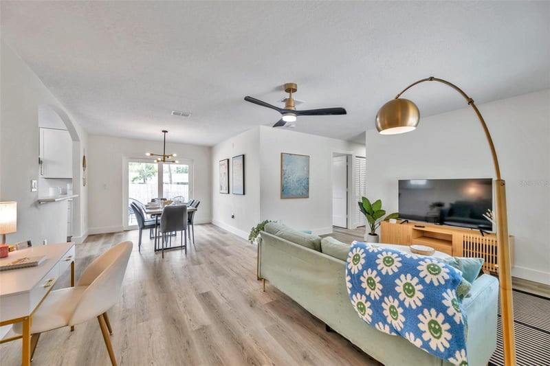 2310 Mary Sue St, Largo, FL 33774