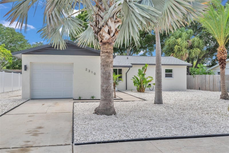2310 Mary Sue St, Largo, FL 33774