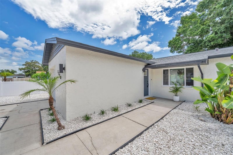 2310 Mary Sue St, Largo, FL 33774