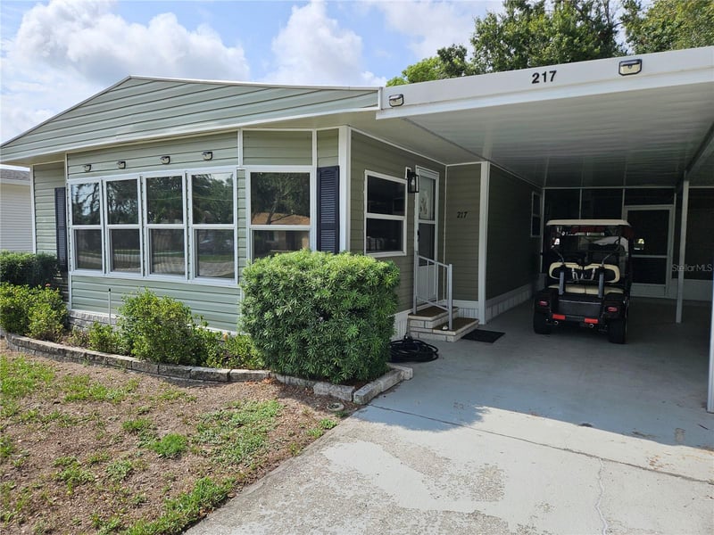 217 Lake Tarpon Dr #24, Palm Harbor, FL 34684