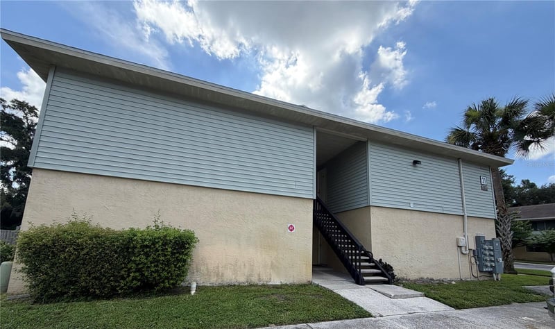 237 Red Maple Pl, Brandon, FL 33510