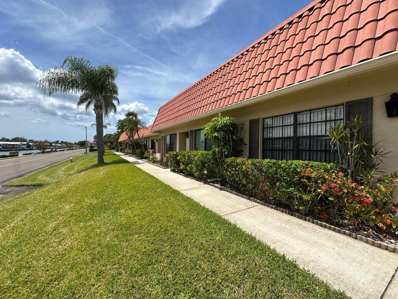 19029 Us Highway 19 #21F, Clearwater, FL 33764