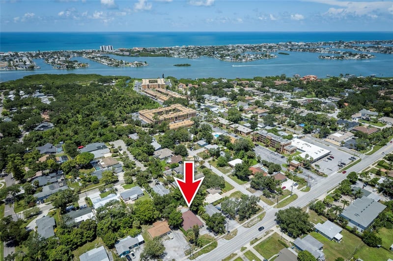 12596 Indian Rocks Rd, Largo, FL 33774
