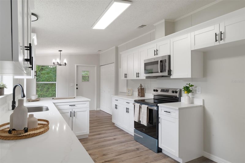 20645 Stewart Rd, Dade City, FL 33523