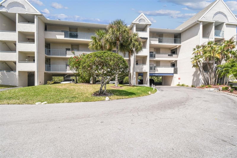 5537 Sea Forest Dr #301, New Port Richey, FL 34652