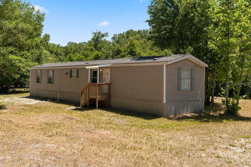27133 Miller Rd, Dade City, FL 33525