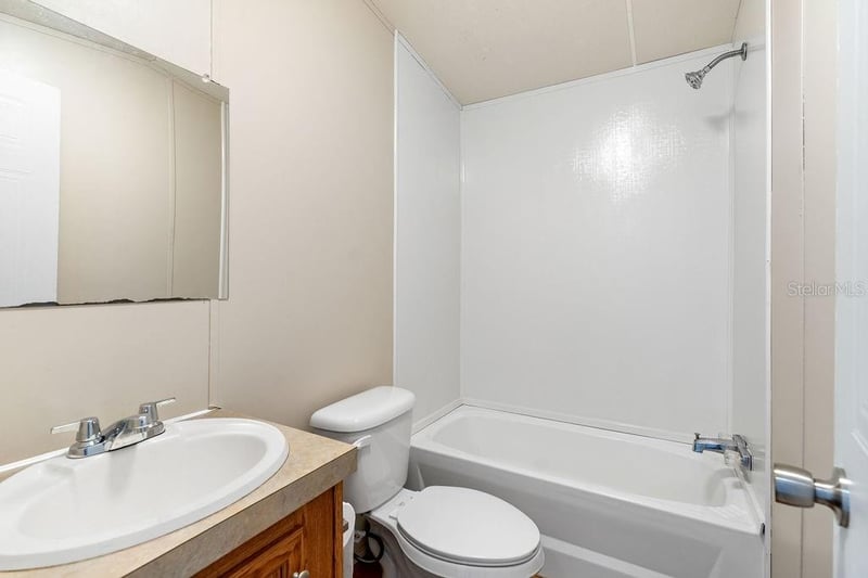 27133 Miller Rd, Dade City, FL 33525