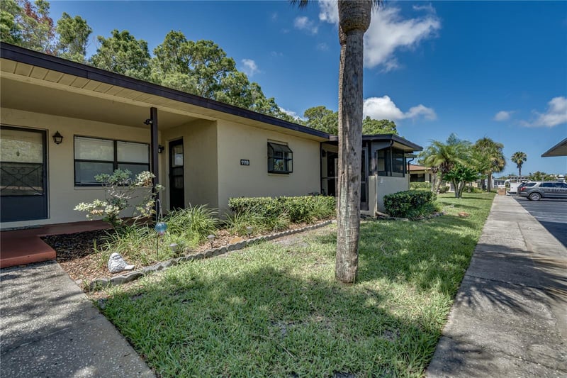 1119 9th Cir #1119, Largo, FL 33771