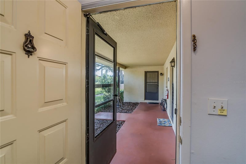 1119 9th Cir #1119, Largo, FL 33771