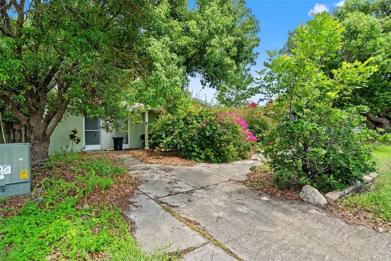 7721 Embassy Blvd, Port Richey, FL 34668