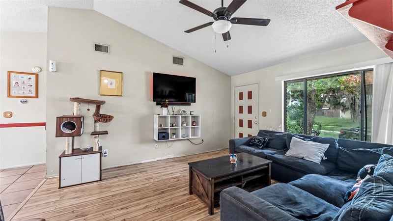 2110 Johnson Loop, Plant City, FL 33563