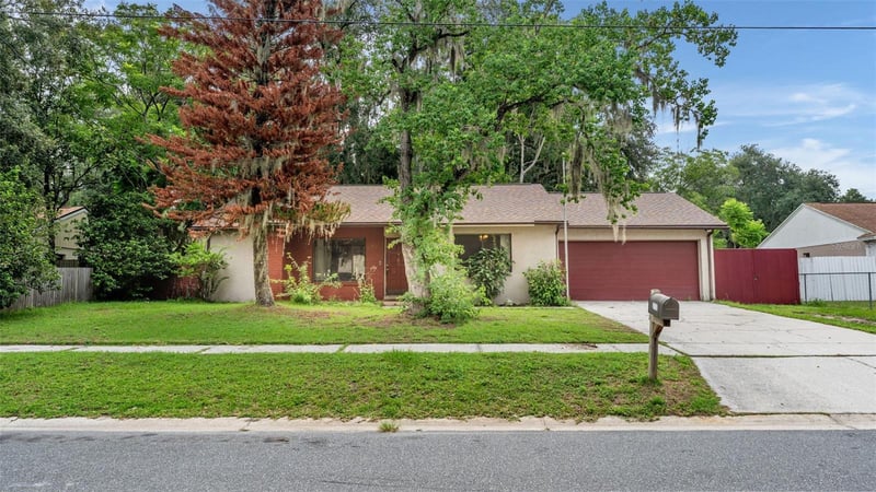 2110 Johnson Loop, Plant City, FL 33563