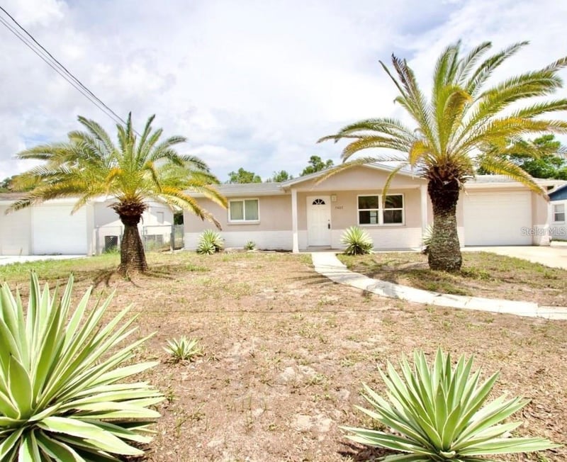 7407 University Dr, Hudson, FL 34667