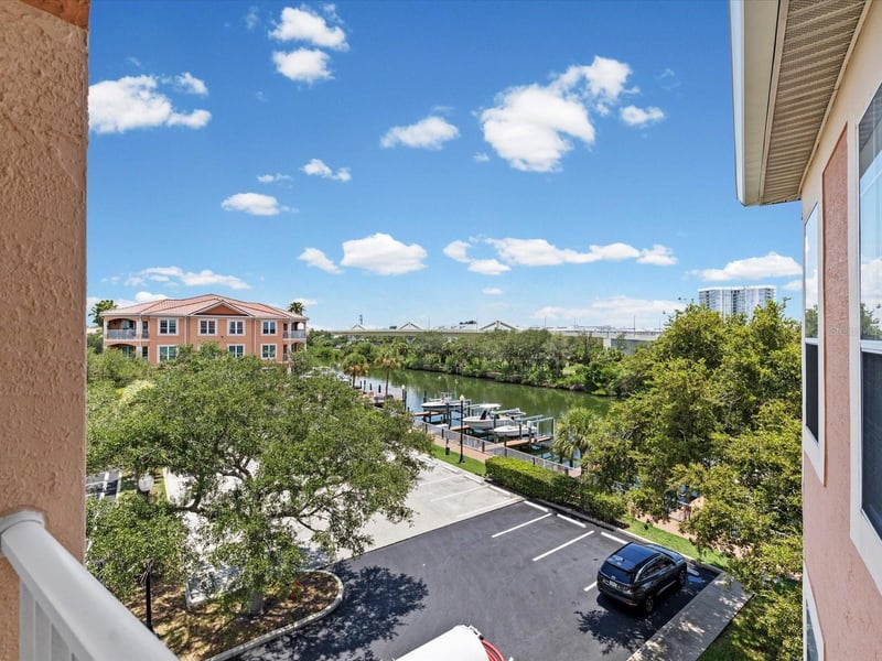 5000 Culbreath Key Way #9-301, Tampa, FL 33611