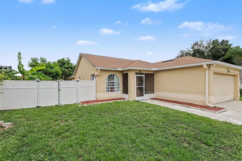 1607 Widelake Ct, Brandon, FL 33511