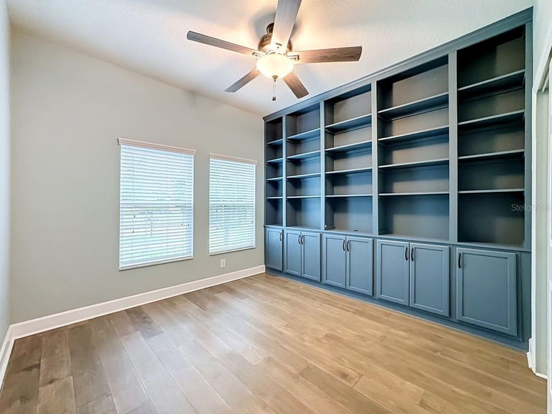 10445 Flagstaff Falls Ave, Riverview, FL 33578