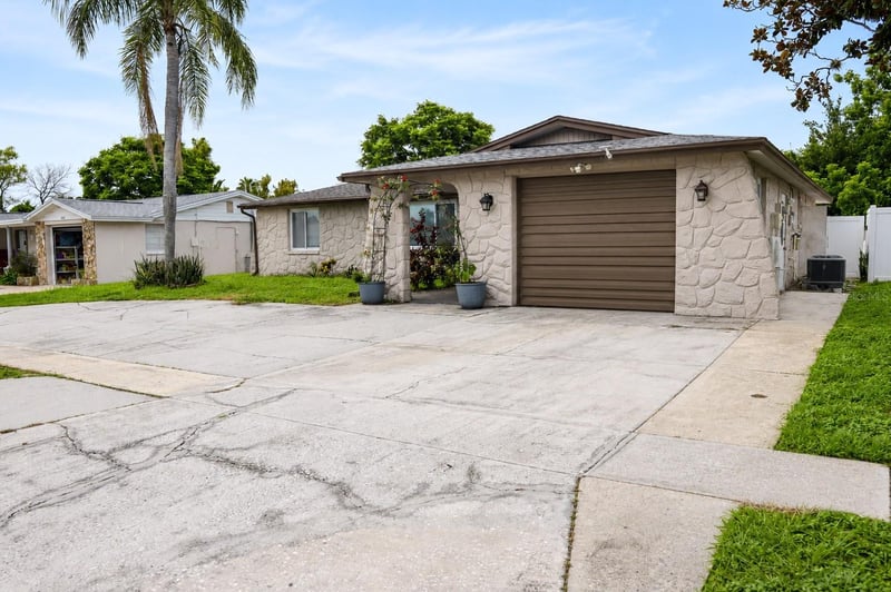 6012 12th Ave, New Port Richey, FL 34653