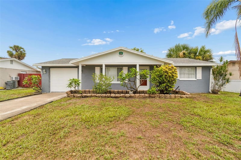 3533 Wilson Dr, Holiday, FL 34691