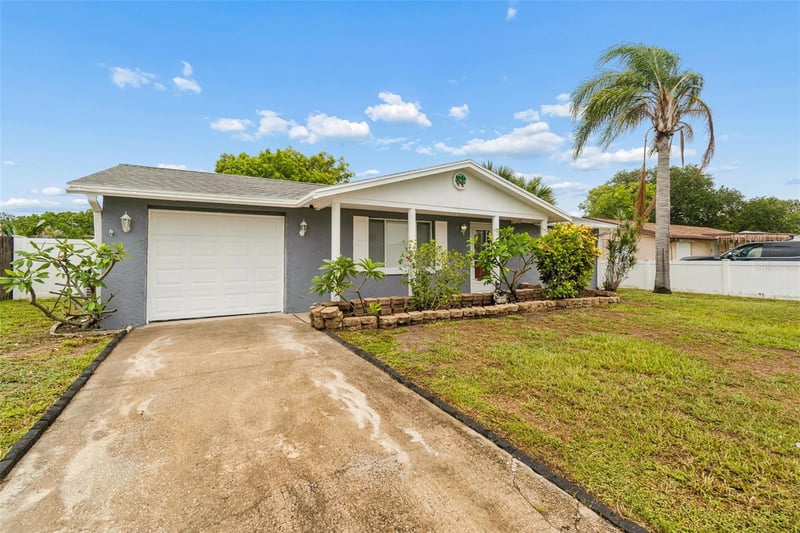 3533 Wilson Dr, Holiday, FL 34691