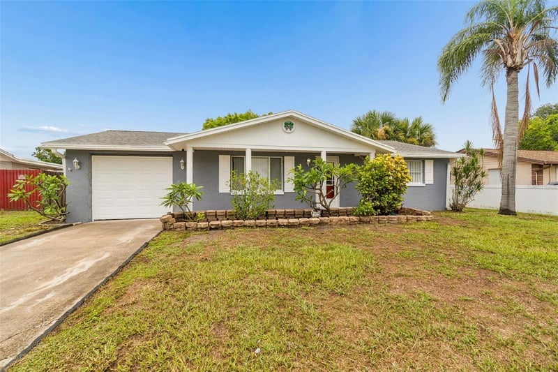 3533 Wilson Dr, Holiday, FL 34691