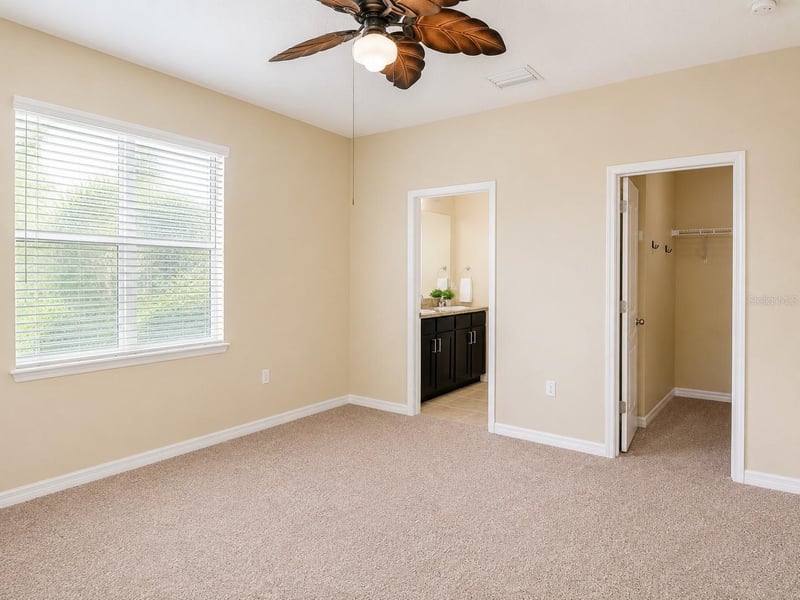 7436 Surrey Pines Dr, Apollo Beach, FL 33572