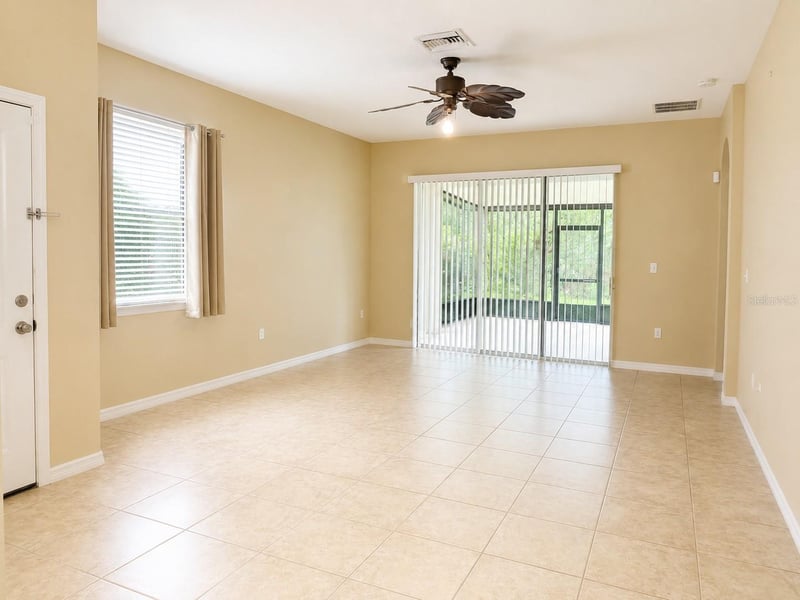 7436 Surrey Pines Dr, Apollo Beach, FL 33572