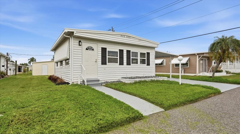 4908 5th A St, Bradenton, FL 34203