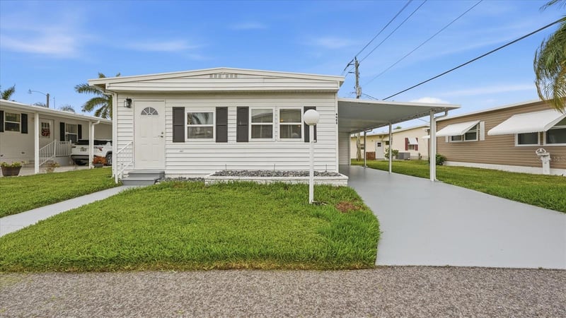 4908 5th A St, Bradenton, FL 34203
