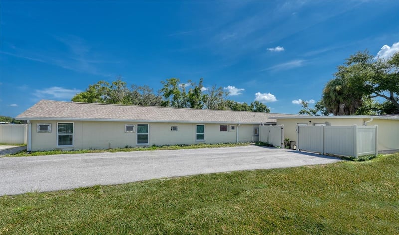 4615 Hesperides St, Tampa, FL 33614