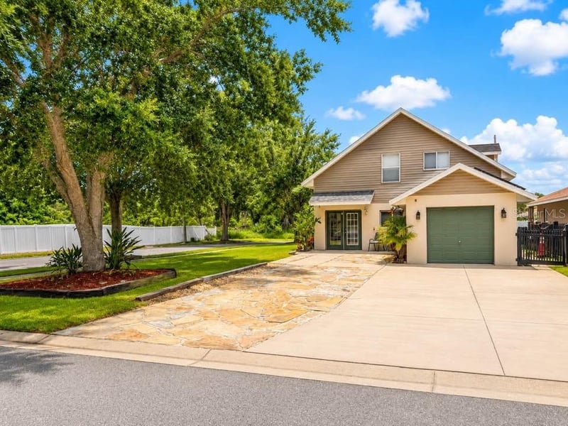 2328 Pleasure Run Dr, Ruskin, FL 33570