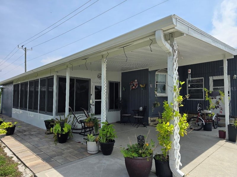5316 53rd Ave #L11, Bradenton, FL 34203