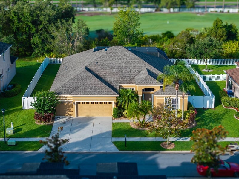 10513 Palm Cove Ave, Tampa, FL 33647