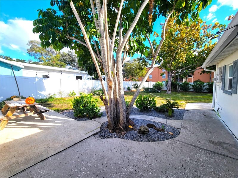 14196 Jeff Rd, Largo, FL 33774