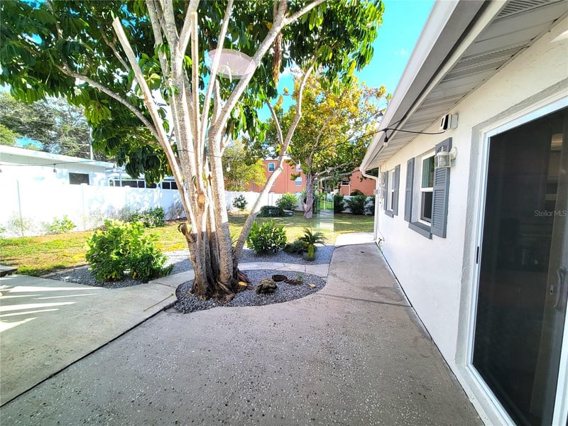 14196 Jeff Rd, Largo, FL 33774