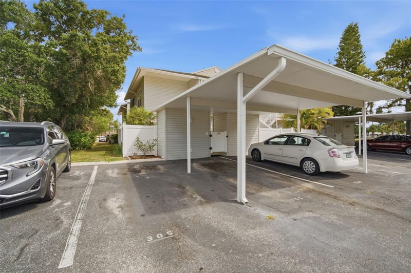 8350 Savannah Trace Cir #305, Tampa, FL 33615