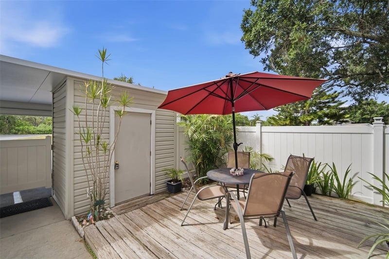 8350 Savannah Trace Cir #305, Tampa, FL 33615