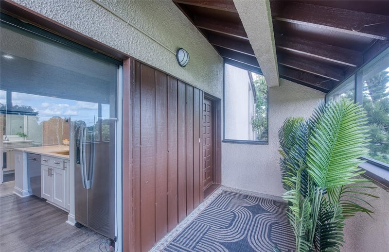 1328 Pelican Creek CROSSING #D, St Petersburg, FL 33707