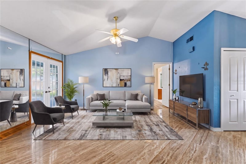 12580 Frank Dr, Seminole, FL 33776