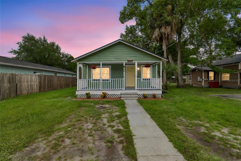 1310 Franklin St, Plant City, FL 33563