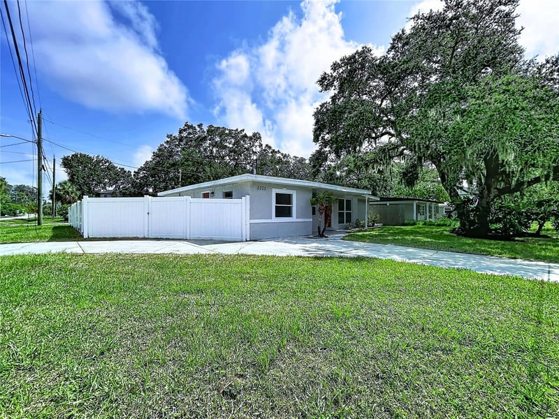 5005 Avery Rd, New Port Richey, FL 34652